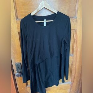 Latched Mama Asymmetrical Long Sleeve Ribbed Nursing Tunic, Medium, Black